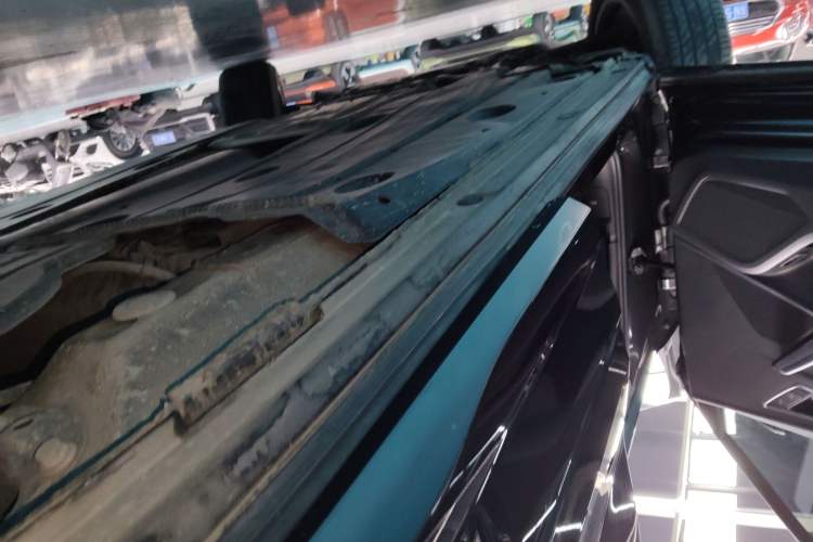 Used Audi Q2L 2022 35 TFSI Fashionable and Elegant Model Left Side Sill