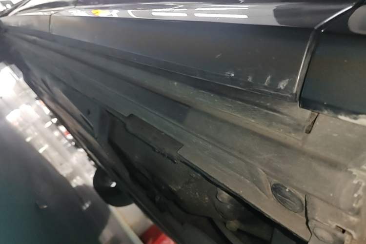 Used Audi Q2L 2022 35 TFSI Progressive Dynamic Edition Left Side Sill