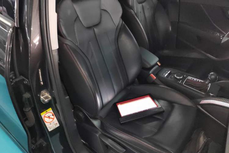 Used Audi Q2L 2022 35 TFSI Progressive Dynamic Edition Right Front Seat