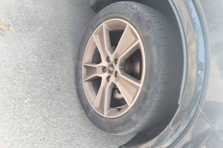 Used Audi Q2L 2022 35 TFSI Fashion Dynamic Model Right Front Wheel Hub