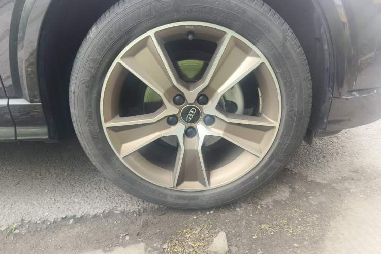 Used Audi Q2L 2022 35 TFSI Fashion Dynamic Model Right Front Wheel Hub