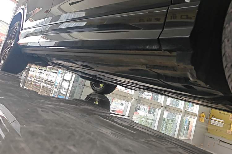 Used Audi Q2L 2022 35 TFSI Fashion Dynamic Model Right Side Sill