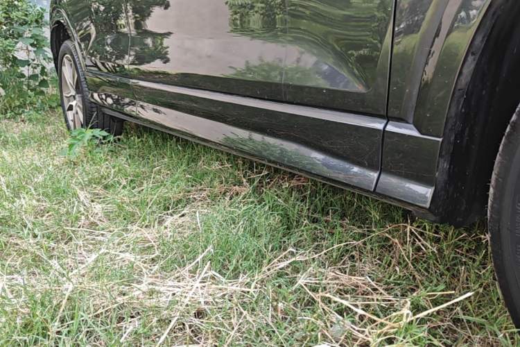 Used Audi Q2L 2022 35 TFSI Fashion Dynamic Model Right Side Sill