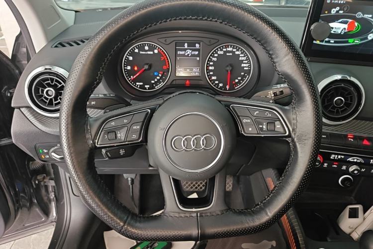 Used Audi Q2L 2022 35 TFSI Fashion Dynamic Model Steering Wheel