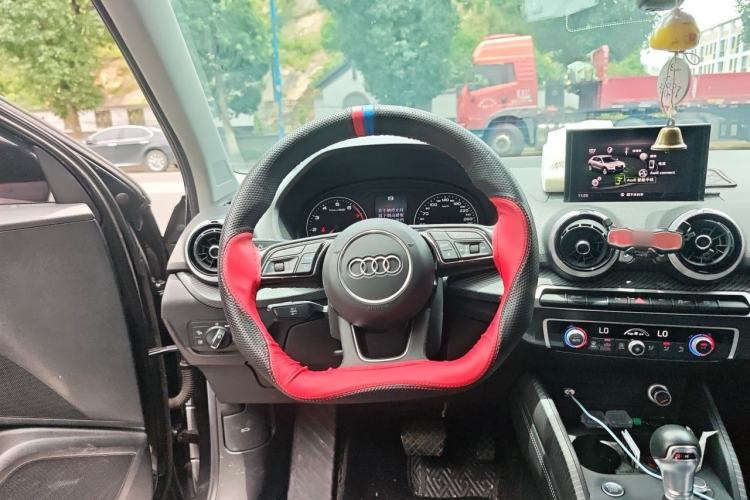 Used Audi Q2L 2022 35 TFSI Fashion Dynamic Model Steering Wheel