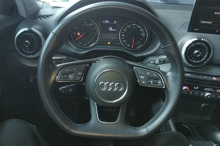 Used Audi Q2L 2022 35 TFSI Fashion Dynamic Model Steering Wheel