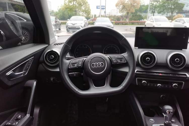 Used Audi Q2L 2022 35 TFSI Fashion Dynamic Model Steering Wheel