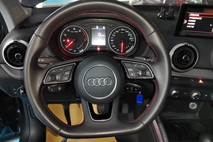 Used Audi Q2L 2022 35 TFSI Progressive Dynamic Edition Steering Wheel