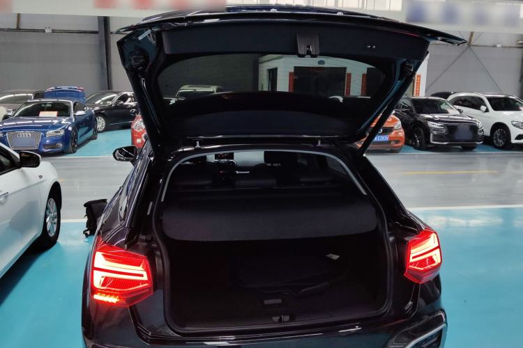 Used Audi Q2L 2022 35 TFSI Fashionable and Elegant Model Trunk