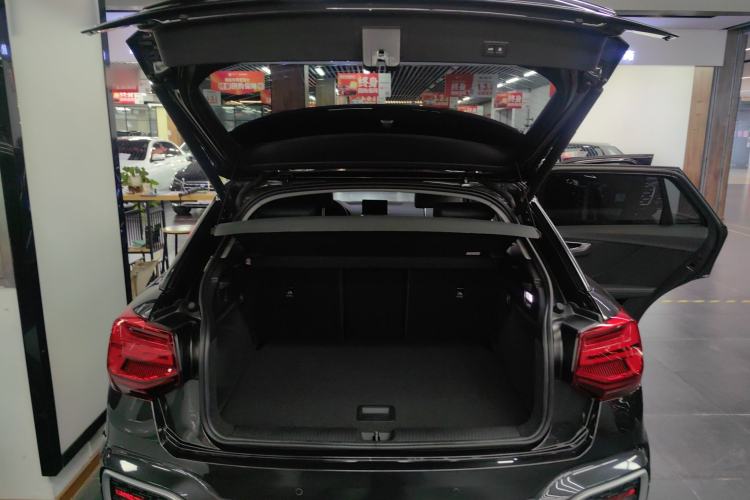 Used Audi Q2L 2022 35 TFSI Fashionable and Elegant Model Trunk