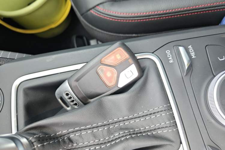 Used Audi Q2L 2022 35 TFSI Progressive Dynamic Edition Vehicle Key