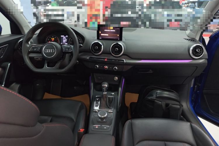 Used Audi Q2L 2022 35 TFSI Progressive Dynamic Edition Center Console