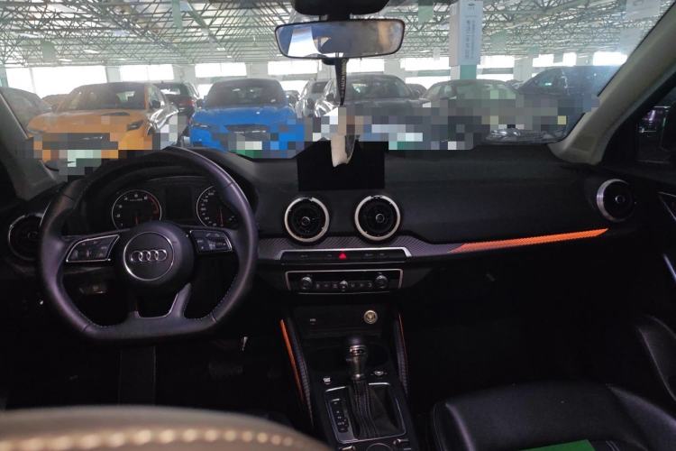 Used Audi Q2L 2022 35 TFSI Fashion Dynamic Model Center Console