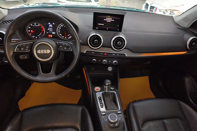 Used Audi Q2L 2022 35 TFSI Advanced Style Edition Center Console