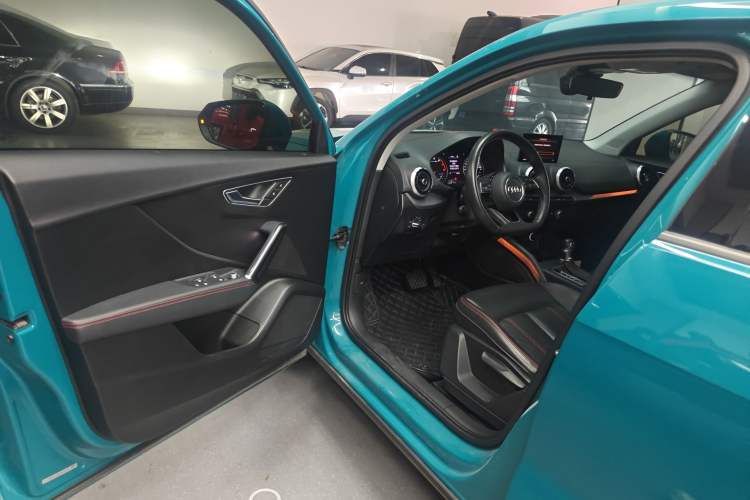 Used Audi Q2L 2022 35 TFSI Progressive Dynamic Edition Driver Seat
