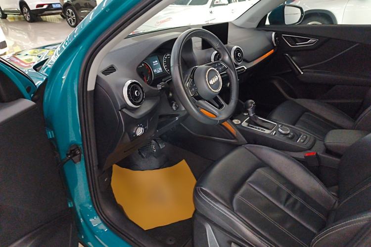 Used Audi Q2L 2022 35 TFSI Advanced Style Edition Driver Seat