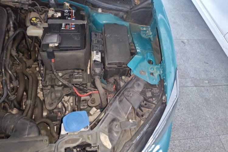 Used Audi Q2L 2022 35 TFSI Fashion Dynamic Model Engine Bay Left