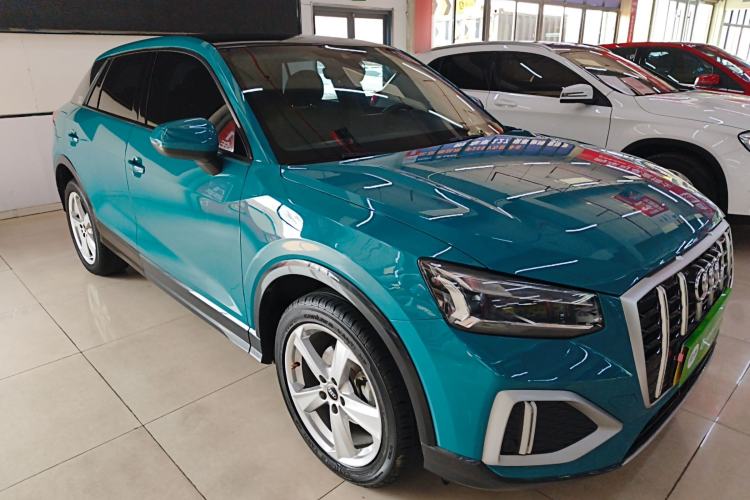 Used Audi Q2L 2022 35 TFSI Advanced Style Edition Front Right 45 Deg