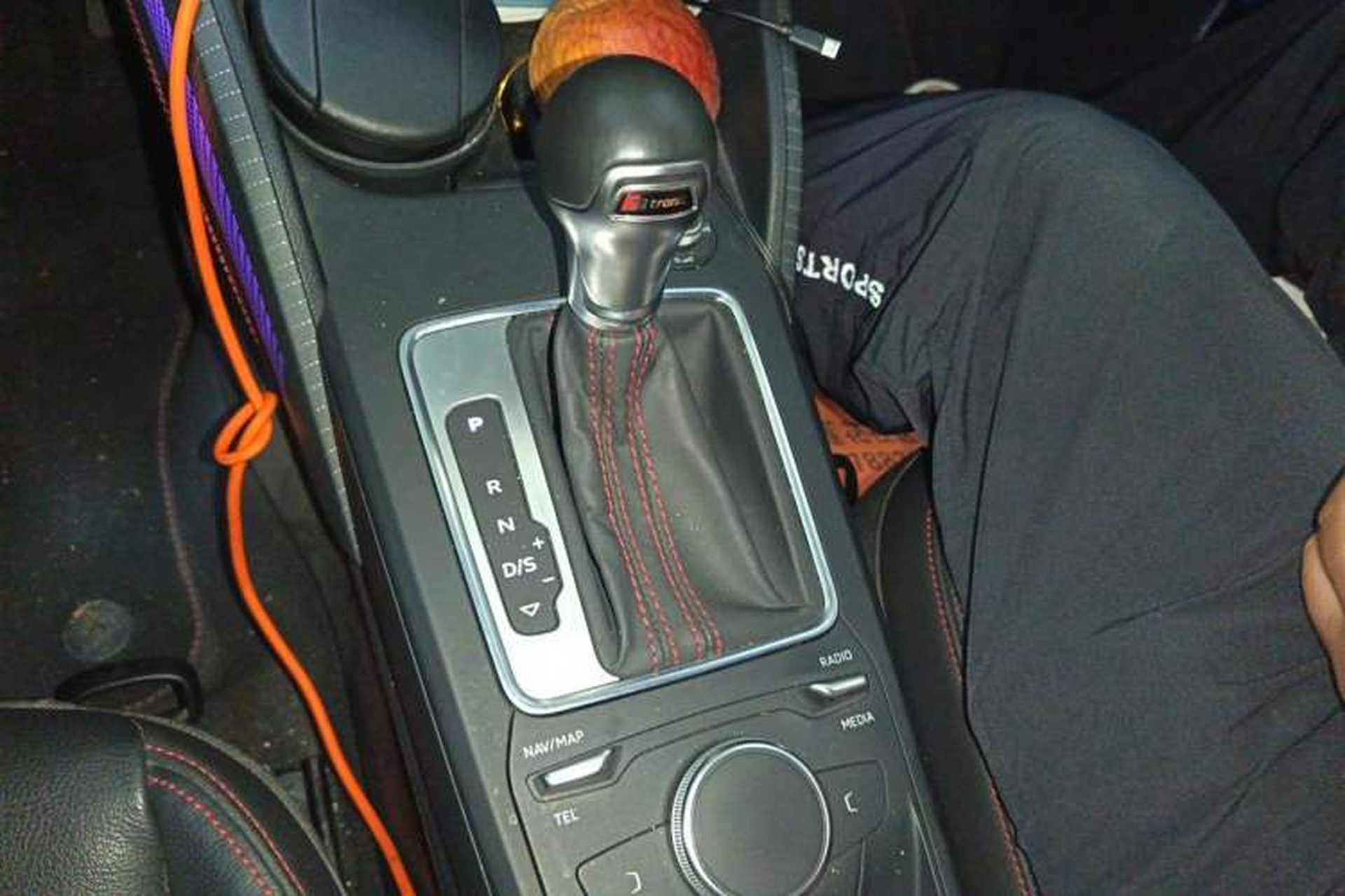 Used Audi Q2L 2022 35 TFSI Progressive Dynamic Edition Gear Lever