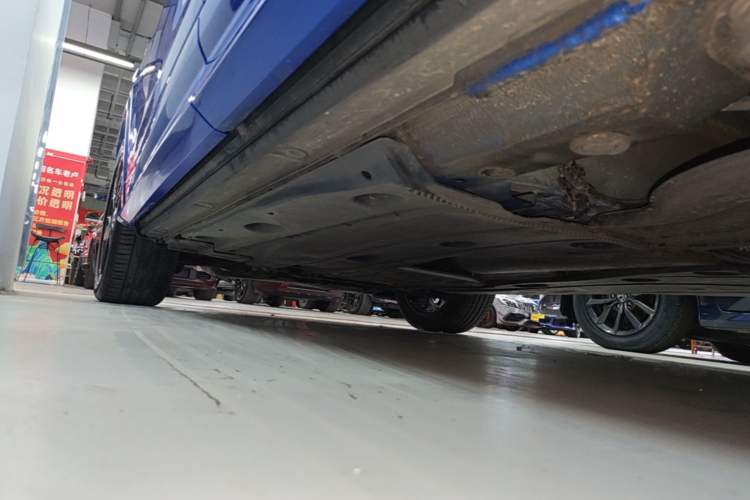 Used Audi Q2L 2022 35 TFSI Progressive Dynamic Edition Left Side Sill