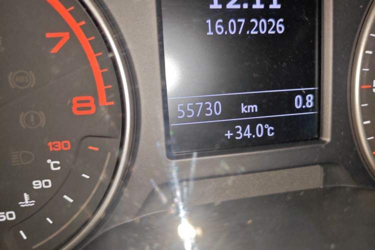 Used Audi Q2L 2022 35 TFSI Fashion Dynamic Model Odometer Close Up