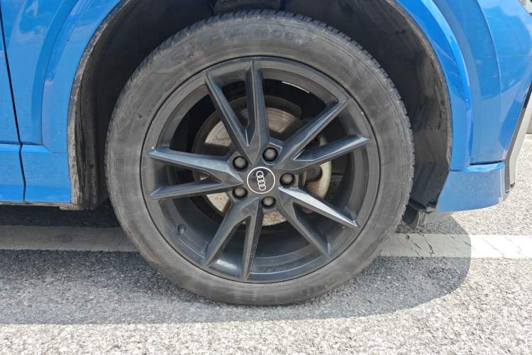 Used Audi Q2L 2022 35 TFSI Progressive Dynamic Edition Right Front Wheel Hub
