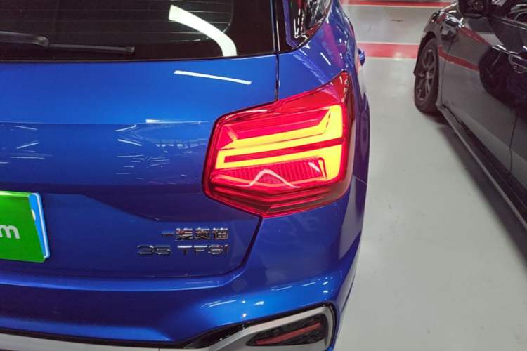 Used Audi Q2L 2022 35 TFSI Progressive Dynamic Edition Right Rear Taillight