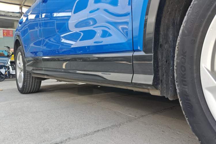 Used Audi Q2L 2022 35 TFSI Advanced Style Edition Right Side Sill