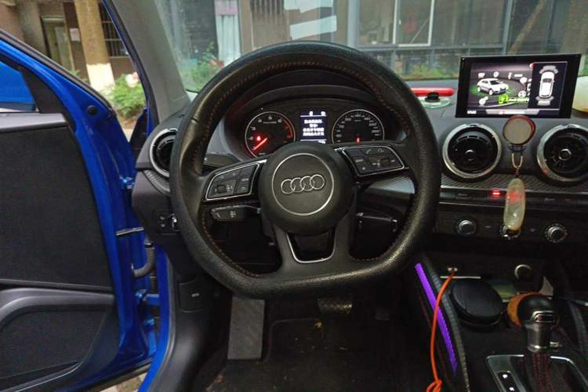Used Audi Q2L 2022 35 TFSI Progressive Dynamic Edition Steering Wheel
