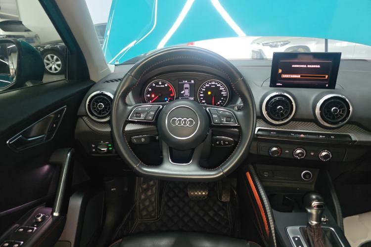 Used Audi Q2L 2022 35 TFSI Progressive Dynamic Edition Steering Wheel