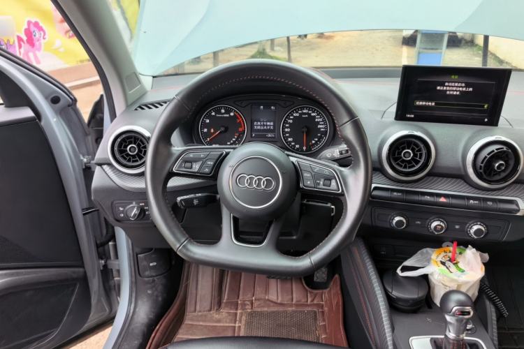 Used Audi Q2L 2022 35 TFSI Progressive Dynamic Edition Steering Wheel