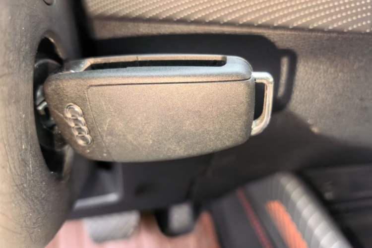 Used Audi Q2L 2022 35 TFSI Progressive Dynamic Edition Vehicle Key