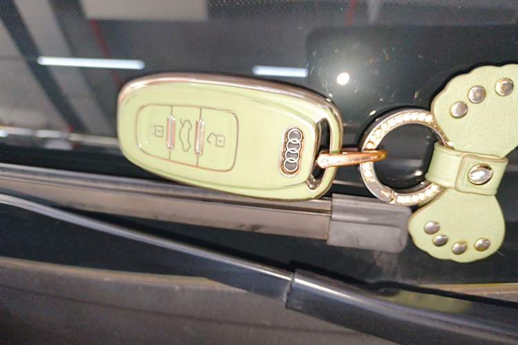 Used Audi Q2L 2022 35 TFSI Advanced Style Edition Vehicle Key