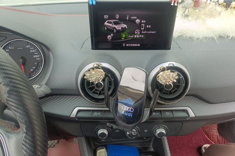 Used Audi Q2L 2022 35 TFSI Progressive Dynamic Edition Audio And AC Panel
