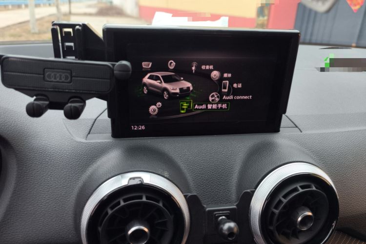 Used Audi Q2L 2022 35 TFSI Advanced Style Edition Audio And AC Panel
