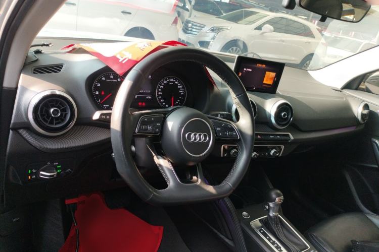 Used Audi Q2L 2022 35 TFSI Fashion Dynamic Model Center Console