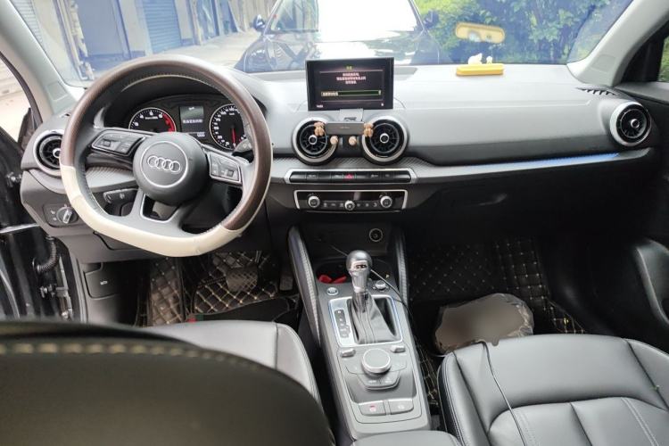 Used Audi Q2L 2022 35 TFSI Fashion Dynamic Model Center Console