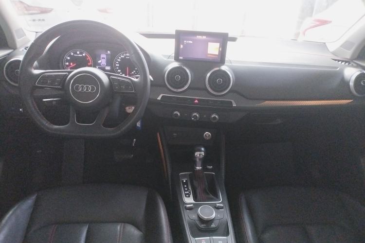 Used Audi Q2L 2022 35 TFSI Progressive Dynamic Edition Center Console