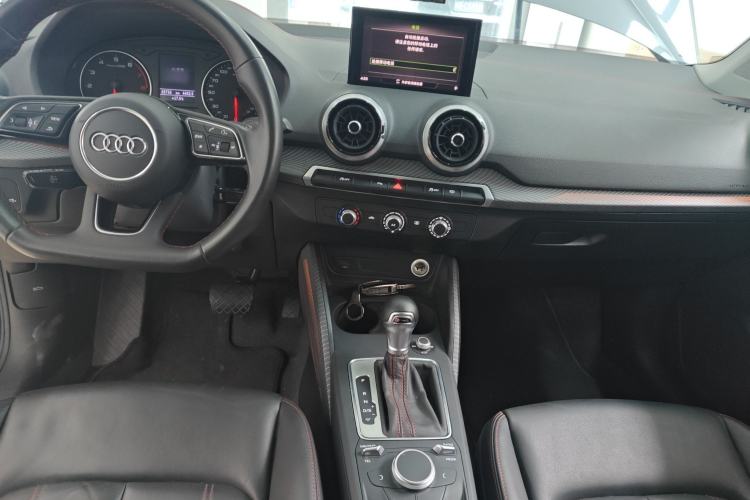Used Audi Q2L 2022 35 TFSI Progressive Dynamic Edition Center Console