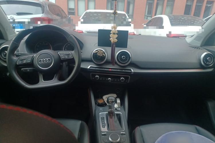 Used Audi Q2L 2022 35 TFSI RS Kit Performance Model Center Console
