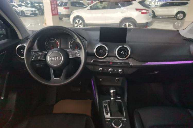 Used Audi Q2L 2022 35 TFSI Advanced Style Edition Center Console