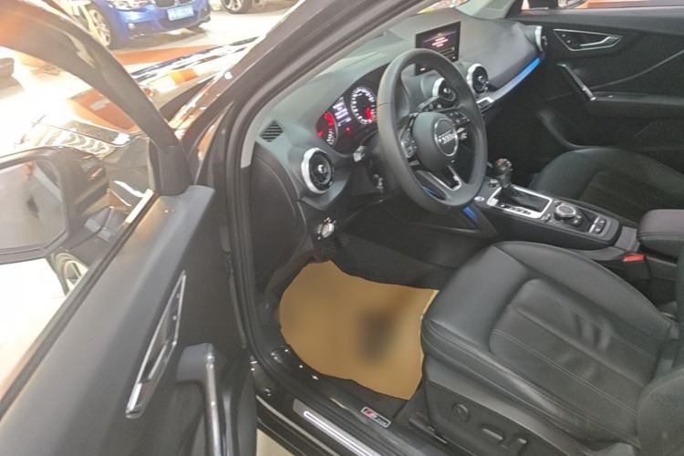 Used Audi Q2L 2022 35 TFSI Fashionable and Elegant Model Driver Seat