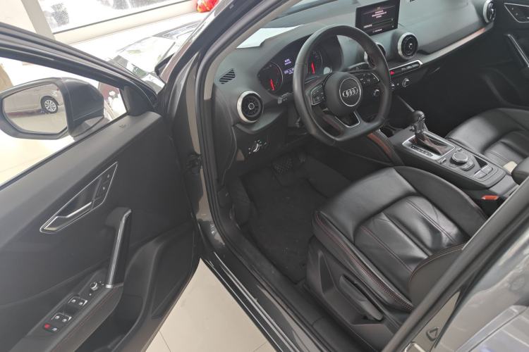 Used Audi Q2L 2022 35 TFSI Progressive Dynamic Edition Driver Seat