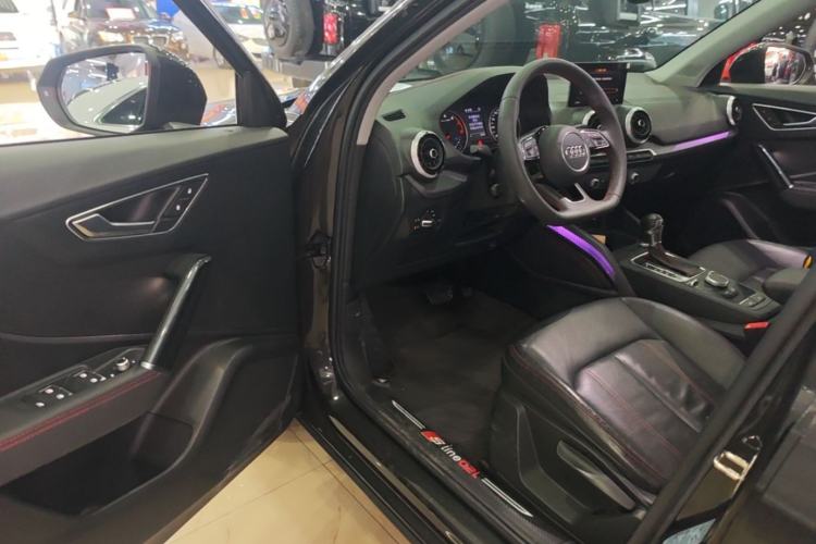 Used Audi Q2L 2022 35 TFSI Progressive Dynamic Edition Driver Seat