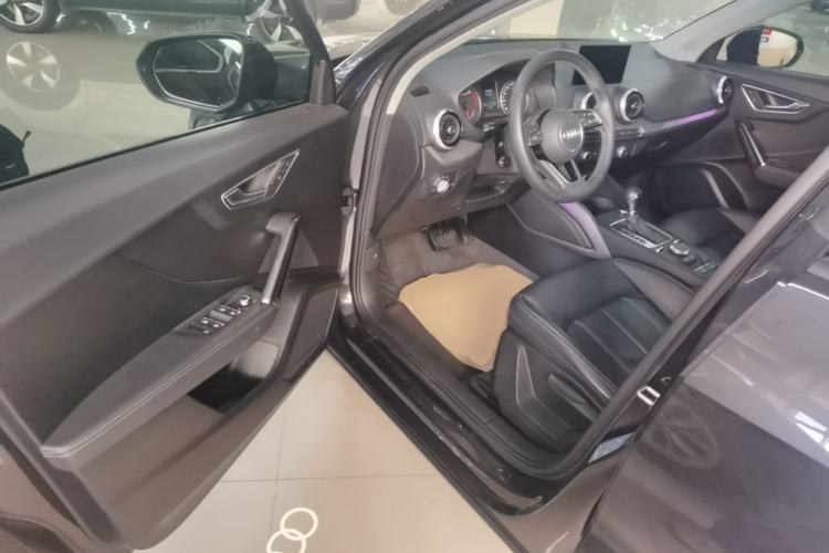 Used Audi Q2L 2022 35 TFSI Advanced Style Edition Driver Seat