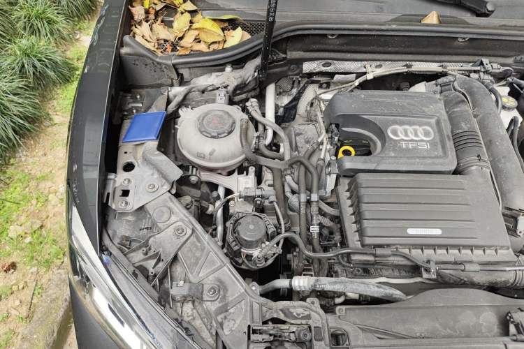 Used Audi Q2L 2022 35 TFSI Fashion Dynamic Model Engine Bay Right