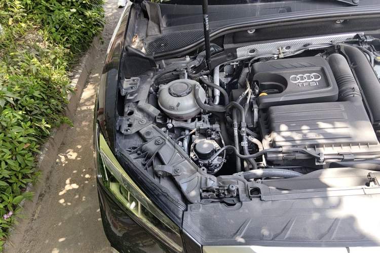 Used Audi Q2L 2022 35 TFSI Progressive Dynamic Edition Engine Bay Right