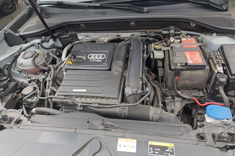 Used Audi Q2L 2022 35 TFSI Fashion Dynamic Model Engine Bay