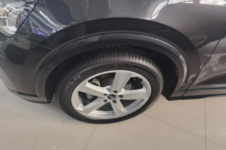 Used Audi Q2L 2022 35 TFSI Advanced Style Edition Exterior 4