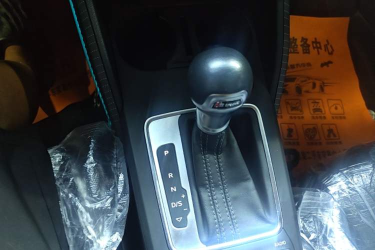 Used Audi Q2L 2022 35 TFSI Advanced Style Edition Gear Lever